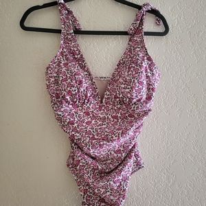 NWT Kona Sol pink and white floral one piece, size medium (8-10)